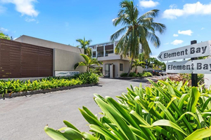 Element Bay 5 - Luxury Beach Apartment