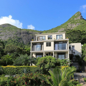 Joubarbe Residence Main Entrance