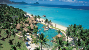 La Pirogue Hotel