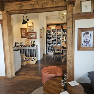 Moustache Bistro