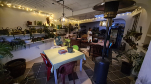 Peri's Eatery