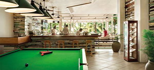 Victoria Beachcomber Resort & Spa