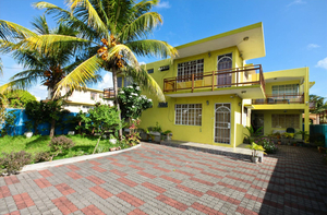 Villa Acacia