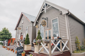 Hello Sunday Cafe