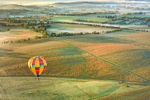 Yarra Valley: Hot Air Balloon Flight & Buffet Breakfast