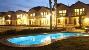 Boat House Resort