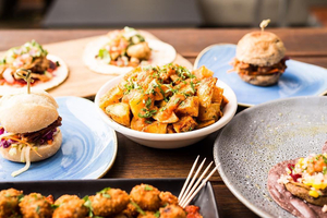 Lona Tapas Bar