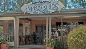 Watsons Creek Cafe & Antiikkia