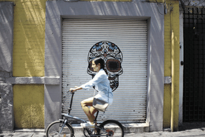 CDMX: Coyoacán Bike/Walk with Locals, Churros & Frida Museum