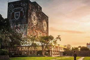 Mexico-Stad: LIBRERIA CENTRAL, rondleiding met een professor van de UNAM