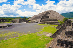 Mexico City: Teotihuacan & Basilica Guadalupe Tour with Mexican Barbecue