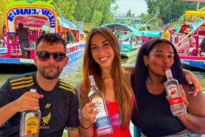 Xochimilco: Degustación de tequila (ilimitado) y fiesta cultural en bote