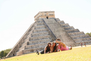 Cancún: Excursión de un día a Chichén Itzá, Cenote y Valladolid