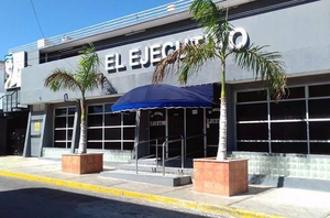 El Ejecutivo Piano Bar