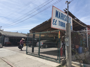 El Toro Guero Seafood