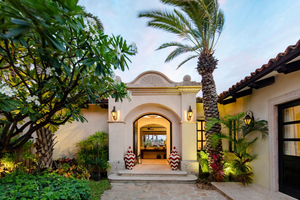 Esperanza, Auberge Collection