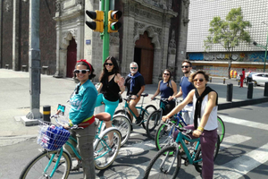 Mexico City: Art Naco, murals & street art bike tour