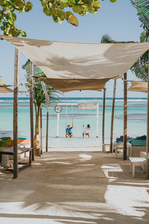 Pez Quadro Beach Break In Paradise