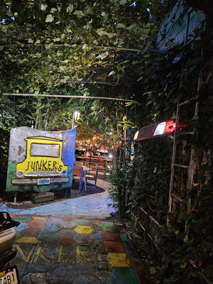 Plaza Junker's