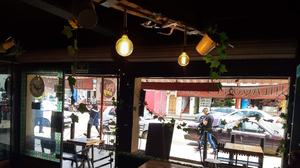 Salamandra Cafe & Club
