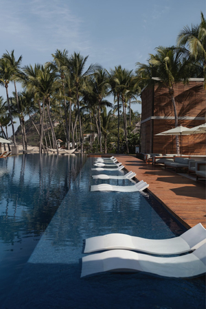 Tierra Tropical Beach Club