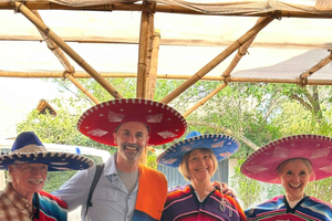 Viaje a través de Teotihuacán, Basílica y degustación de Mezcal.