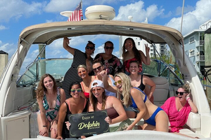 Miami Yacht Party – Discover Secret Spots w/ Captain & Drinks