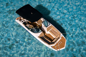 Miami's Unique Private Boat Tour: Discover & Enjoy Your Way