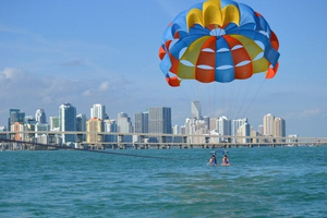 Parasailing in Miami