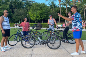 Private Group Art Deco & History Bike Tour with Local Historian