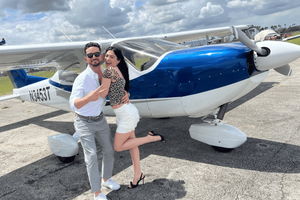 Private Luxury 50-Minute Airplane Tour with Champagne