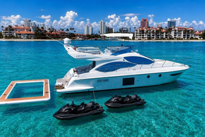 Private Luxury Yacht |+ 2 free Jet Skis | + Sea Pool