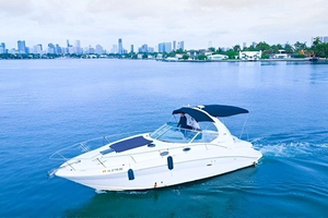 Private Yacht Rental 37Ft in Miami Up to 12 People