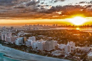 Coucher de soleil à Miami : Visite privée en avion de luxe