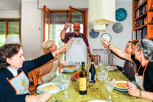 Authentic Risotto Masterclass at Local Home in Milan