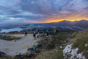 Como: recorrido nocturno en bici eléctrica, Monte Cornizzolo 1241 m