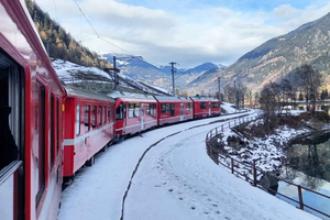 Milanosta: Berninan juna, Sveitsin Alpit ja St. Moritzin päiväkierros