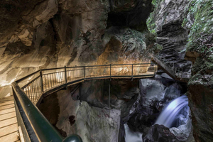 Da Milano: treno per il Lago di Como, Gola di Bellano e musei BAC