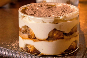 Learn how to make real Tiramisu with a moka coffee machine