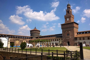 Milan 3–Hour Cultural Bike Tour