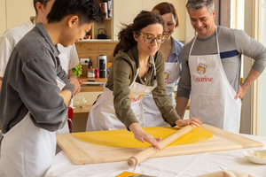 Milan: Pasta and Tiramisu Class at a Local's Home