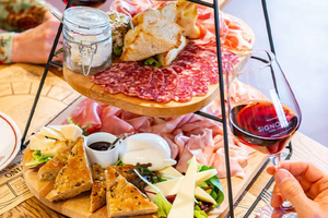 Milan: Small Group - Duomo & Rooftop, Wine & Food Tasting