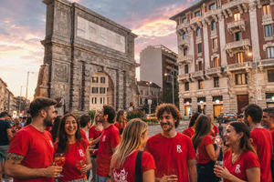 Mediolan: Wieczorna wycieczka towarzyska z aperitifem i karaoke