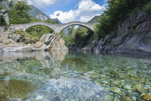 Milano: Privat dagstur til Verzasca-dalen i Schweiz