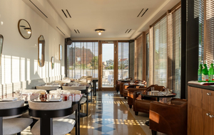 FIVE rooftop restaurant