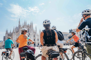 Highlights and Hidden Gems E-Bike Tour
