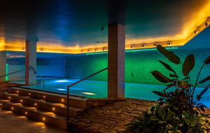 Wellness & Pool Castello Tolcinasco