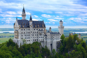 Munich: Neuschwanstein, Linderhof Group or Private Tour