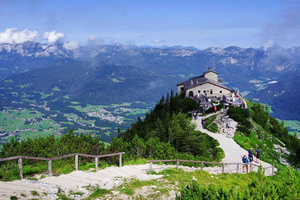 Munich: Private Eagle's Nest Tour, WW2 Museum-Entry & Lunch