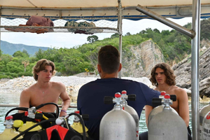Budva: Scuba Double Dive Boat Trip for Certified Divers